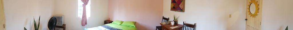 Casa Ricky'S Hostel Orange Walk Екстериор снимка